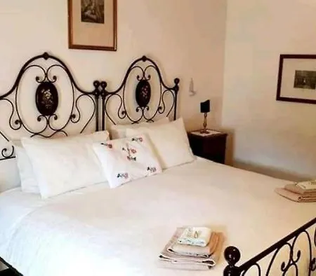 Casa Stella לינה וארוחת בוקר 4*